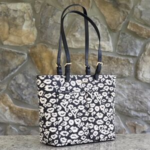 Michael Kors Jet Set Medium Tote